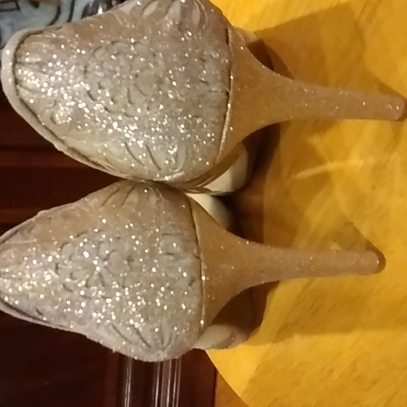 New Classy Shoes! - Picture 6 of 8